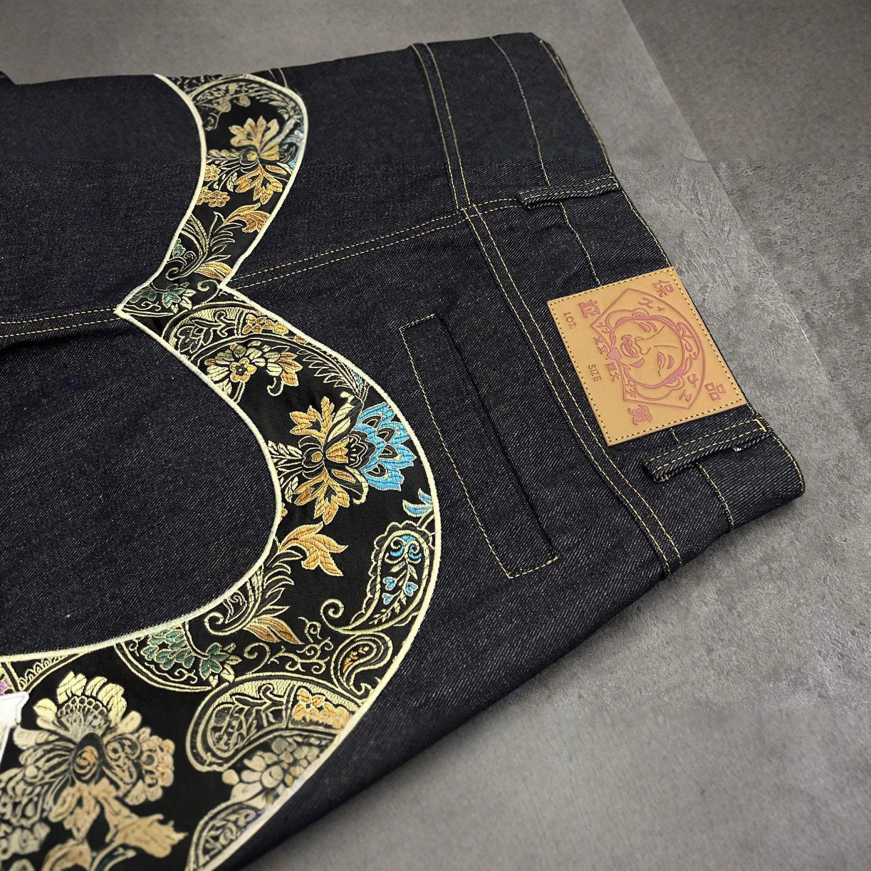 EV New Men's and Women's Denim Shorts
